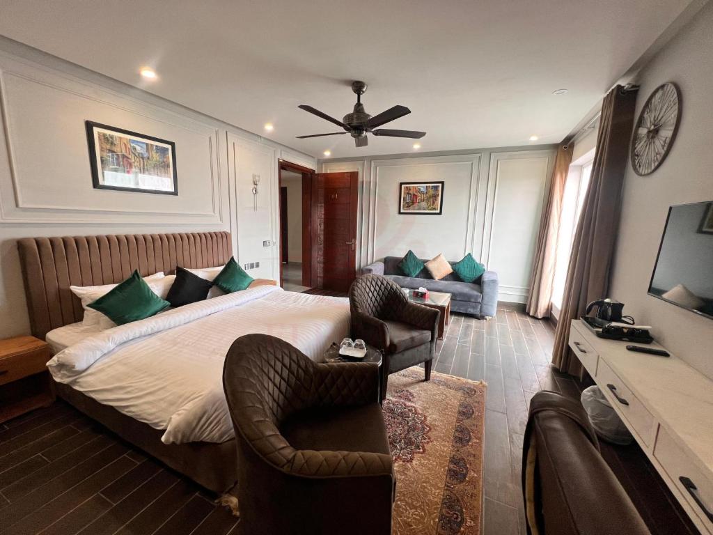 Executive Suite